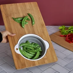 Deska do krojenia z sitkiem