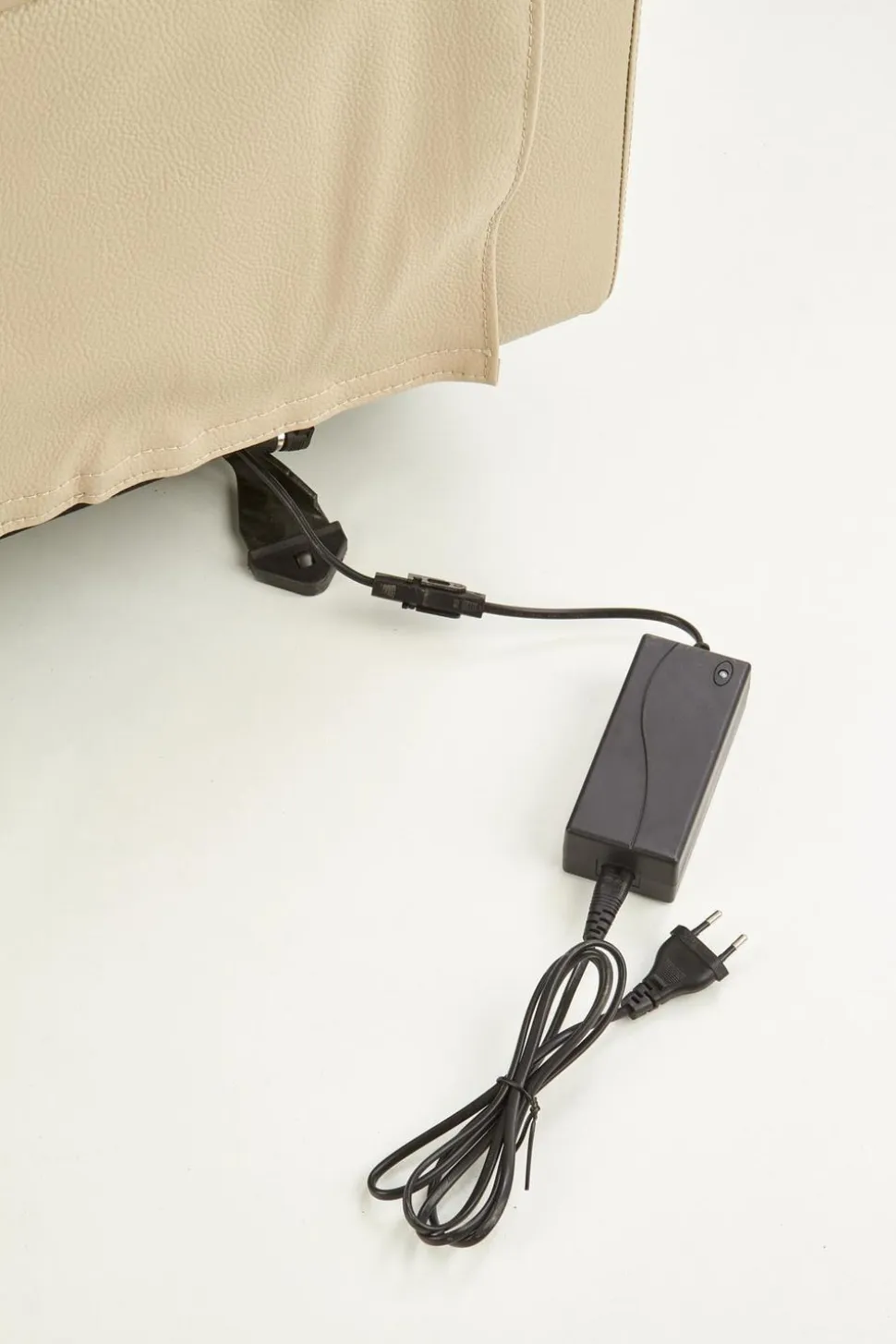 Fotel rozkładany recliner Paradise beż