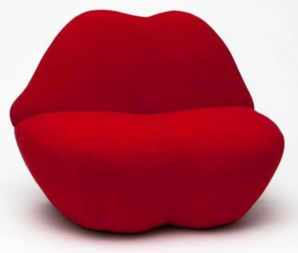 Fotel Usta 1 czerwony tapicerowany