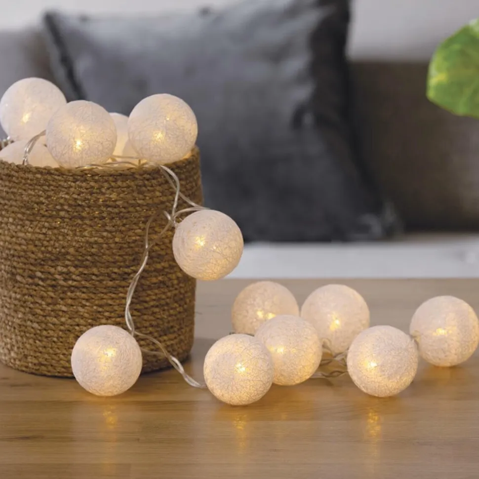 Girlanda cotton balls LED biała