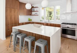 Hoker Paris 75cm. czerwony insp. Tolix