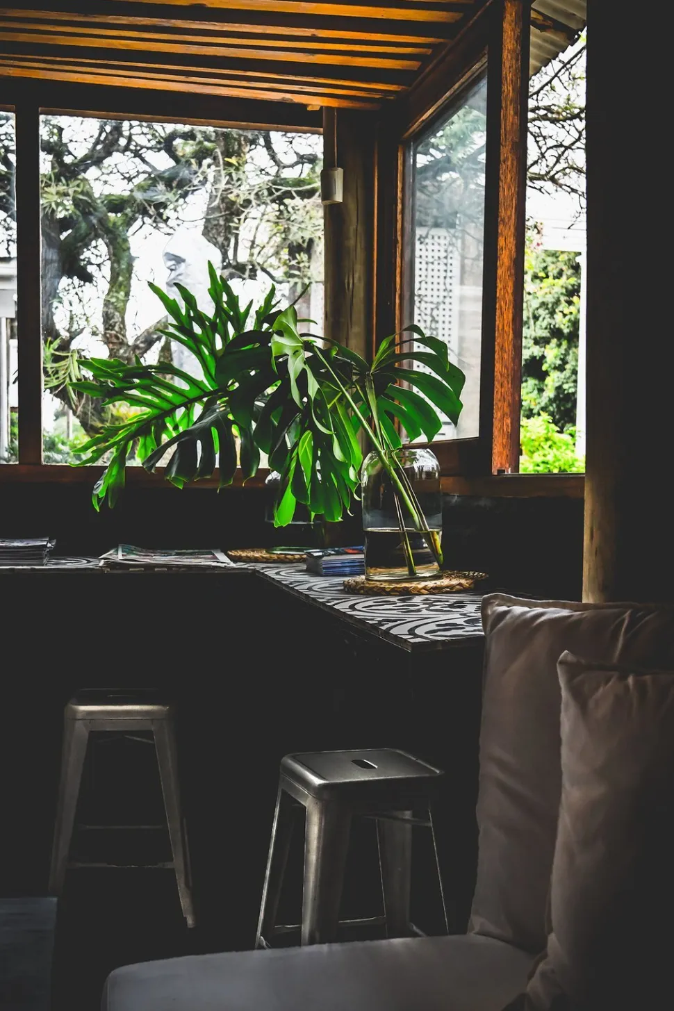 Hoker Paris 75cm. metaliczny insp. Tolix