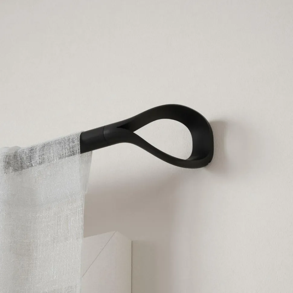 Karnisz Loop 107-305 cm czarny