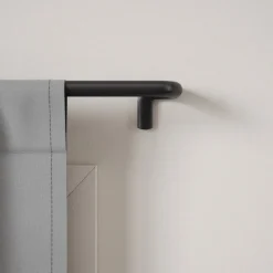 Karnisz Twilight 168-366cm czarny do zasłon zaciemniających