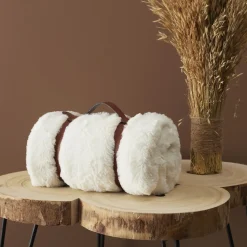 Koc Furry 120x150cm biały z uchwytem