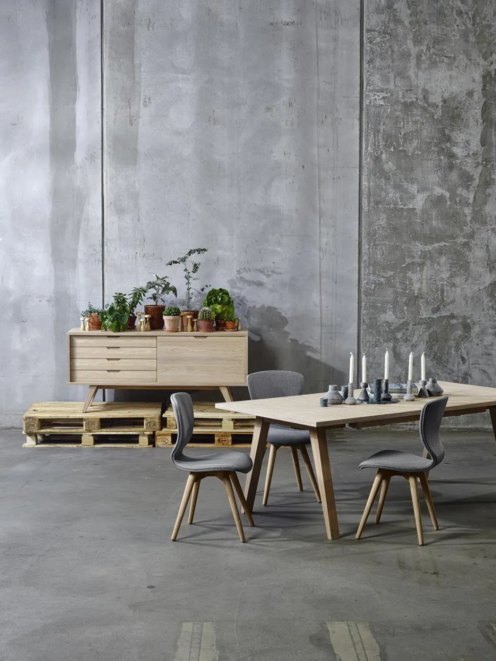 Komoda A-line dąb bielony boho