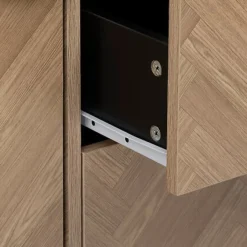 Komoda Chevrons z efektem drewna