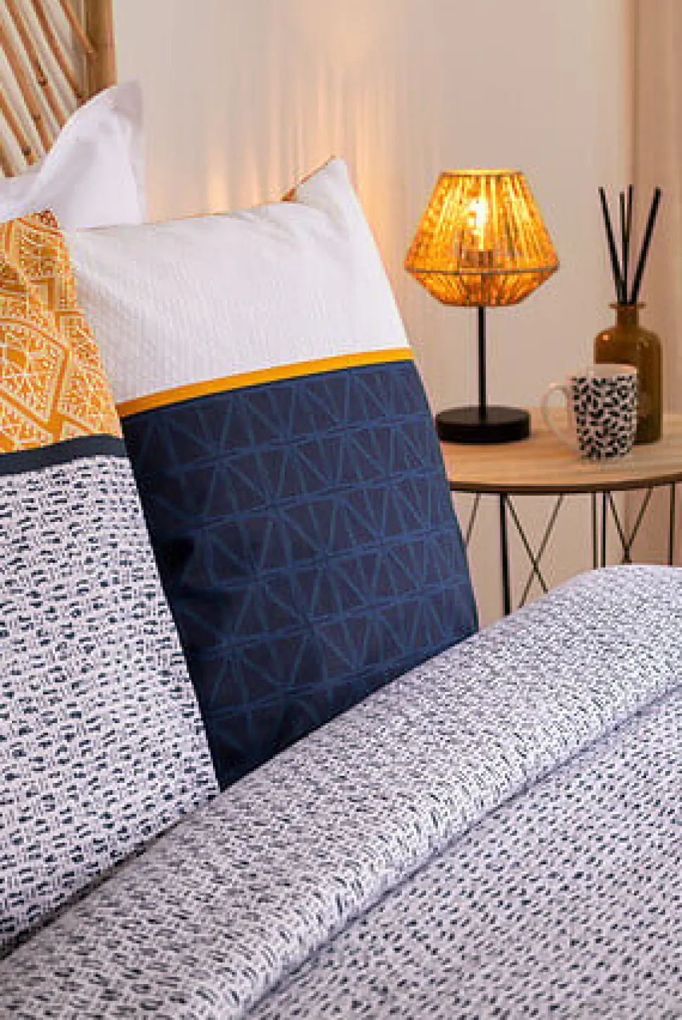 Komplet pościeli Etnik w paski 260 x 240 cm niebieski