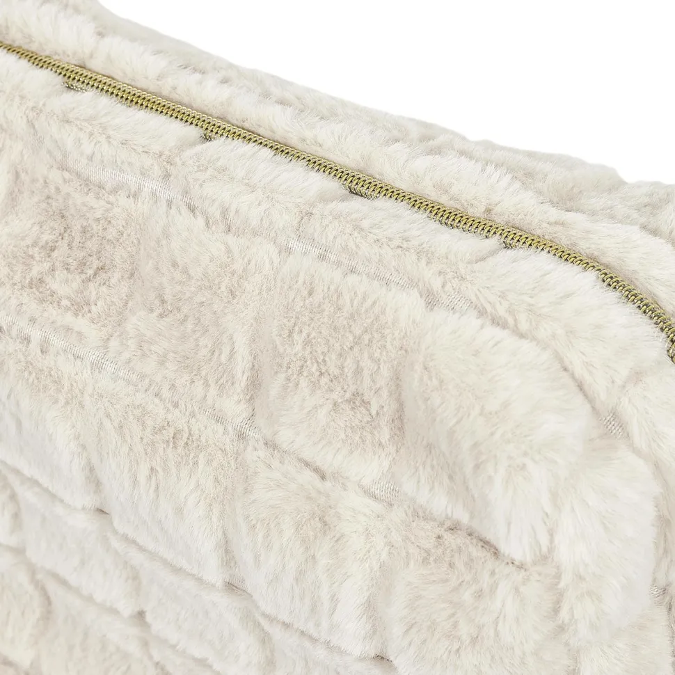 Kosmetyczka futrzana kremowa