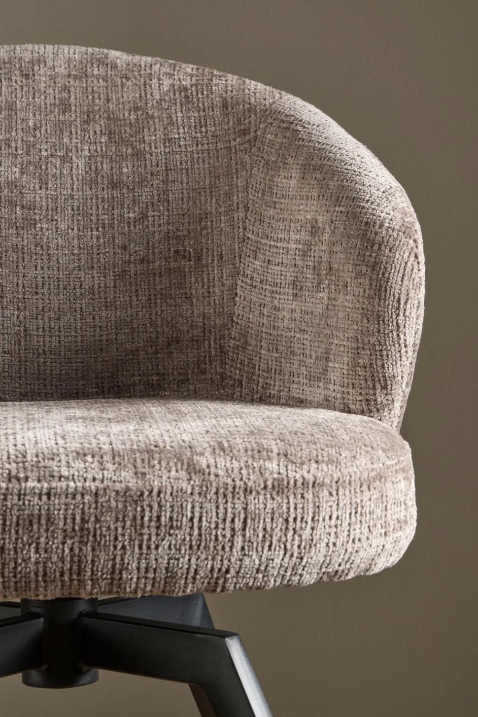 Krzesło Darlene brązowe Juto 24