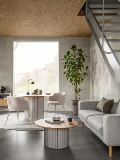 Krzesło Eleonor beżowe Basel 24 beżowa  podstawa