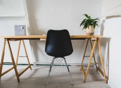 Krzesło Eris PP czarne z tworzywa