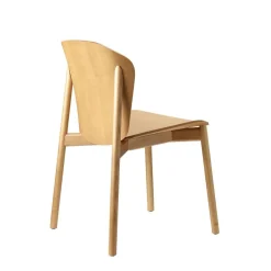 Krzesło Finn drewniane jasny orzech drewniane