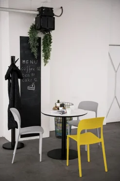 Krzesło Flexi żółte z tworzywa