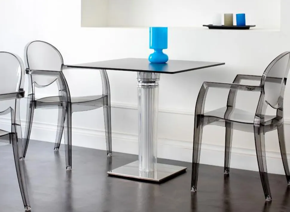 Krzesło Igloo Arm dymione