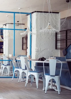 Krzesło Paris białe inspirowane Tolix