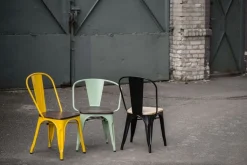 Krzesło Paris Wood czarne sosna naturalna