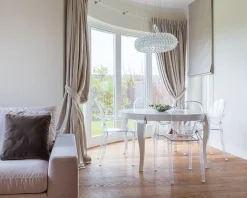 Krzesło Royal inspirowane Louis Ghost transparentne