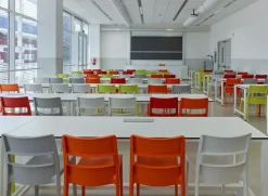 Krzesło Sai pomarańczowe z tworzywa