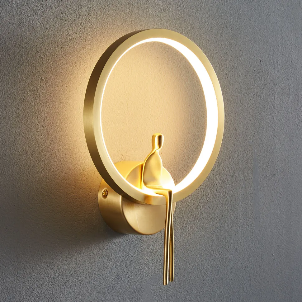 Lampa ścienna AMICI RING LED złota 27 cm