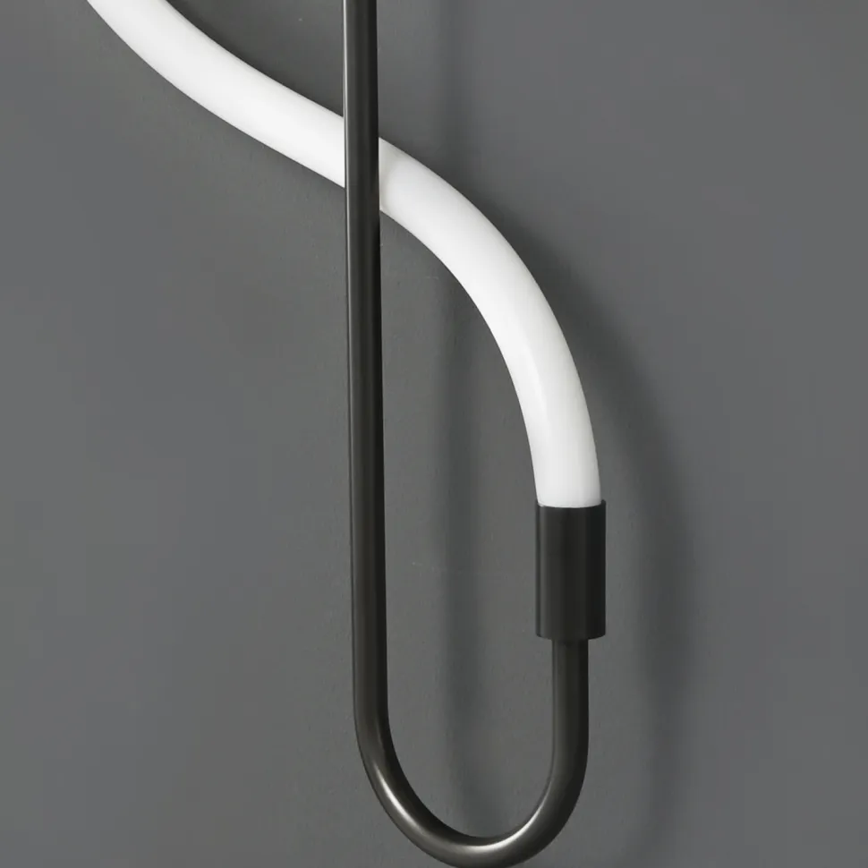 Lampa ścienna ESSA czarna 90 cm