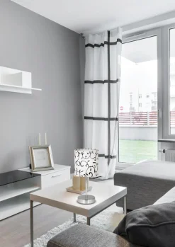 Lampa stołowa Emily 1x40W E14 biała