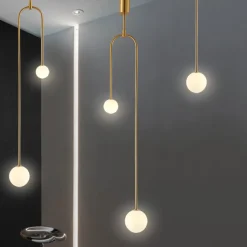 Lampa wisząca Loop złota 123 cm