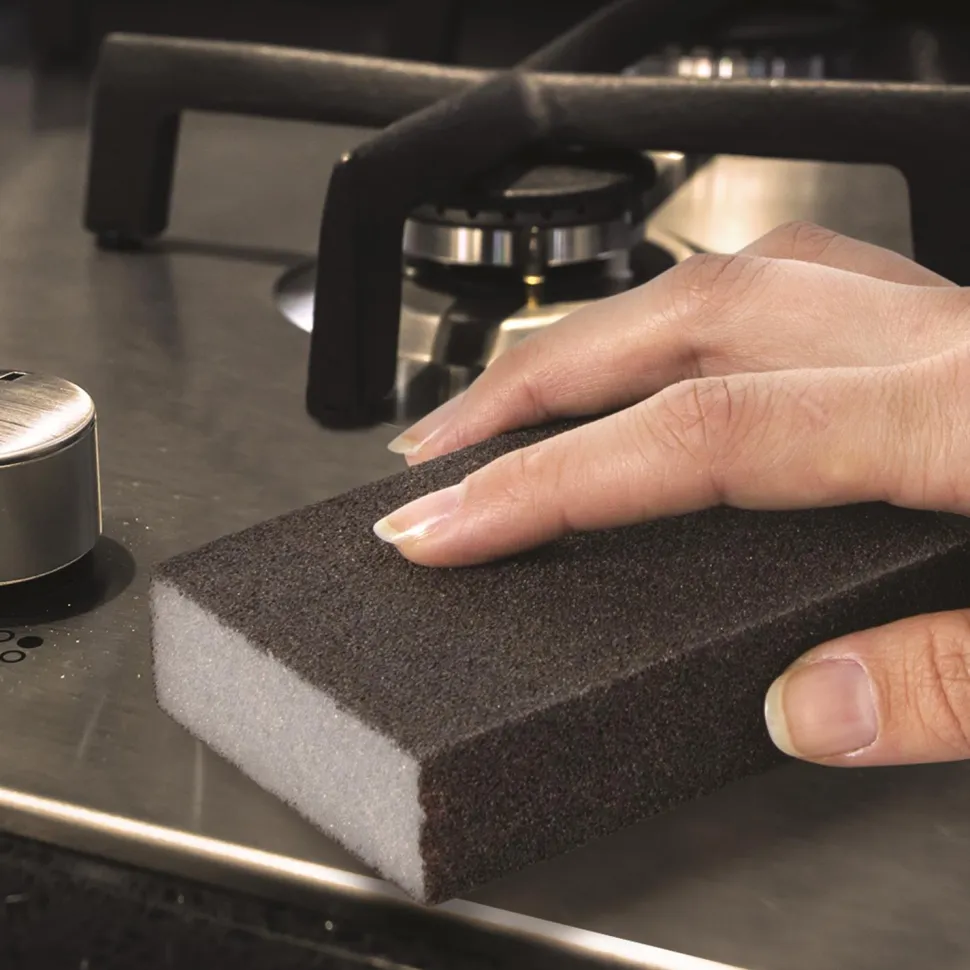 Magiczna gąbka do metalowych powierzchni