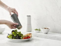 Młynki do pieprzu i soli Joseph Joseph M