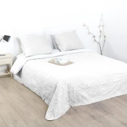 Narzuta Arabeska 240 x 260 cm z dwiema  poszewkami na poduszki kość słoniowa