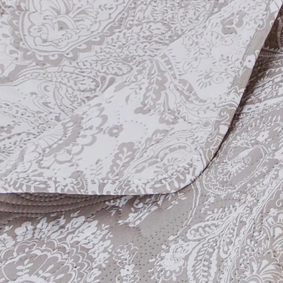 Narzuta Marie 240 x 260 cm z dwiema poszewkami na poduszki jasny len