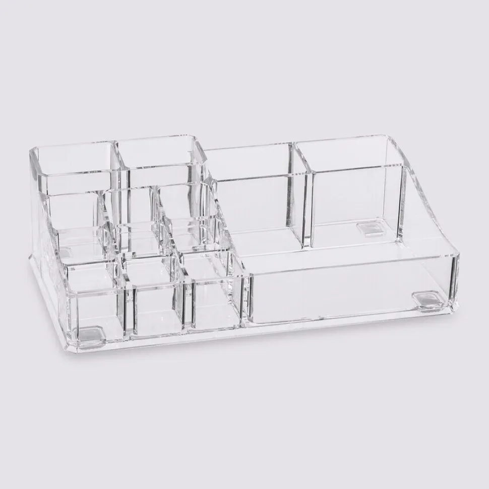 Organizer Selena make-up