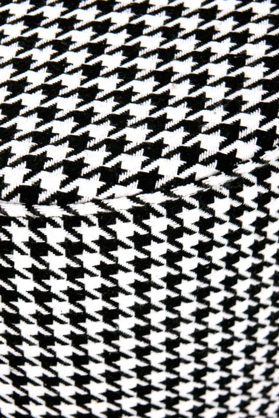 Pufa Ranu czarno-biała