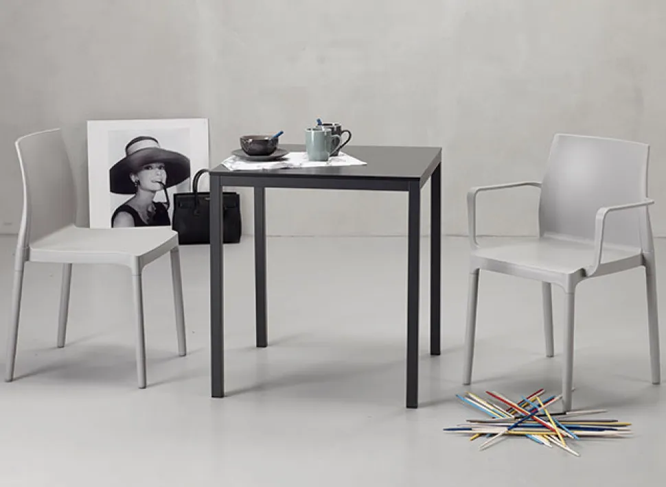 Stół Mirto 80x80 cm antracytowy/ blat cementowy