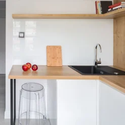 Stołek barowy Duch 66 cm inspirowany Ghost transparetny