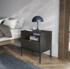 Szafka nocna Delicious ryflowana czarna złote nogi