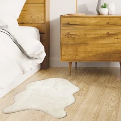 Sztuczne futerko/ dywanik Cuso biały