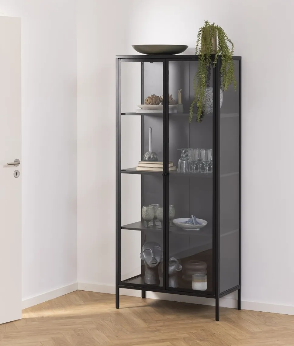 Witryna Newcastle wysoka czarna