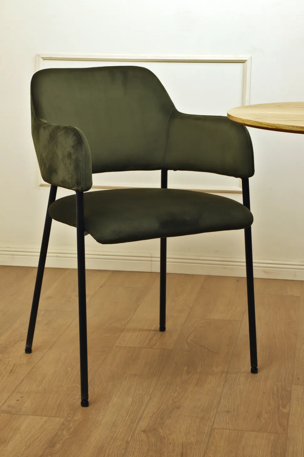 Zestaw 2 krzeseł Lima welurowych z podłokietnikami zielone