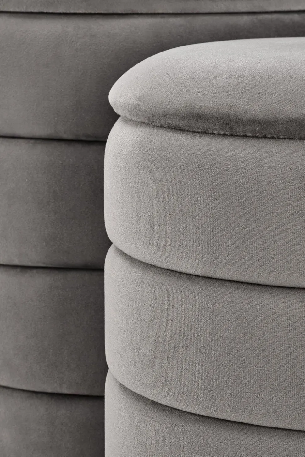 Zestaw 2 puf Gabael popielaty