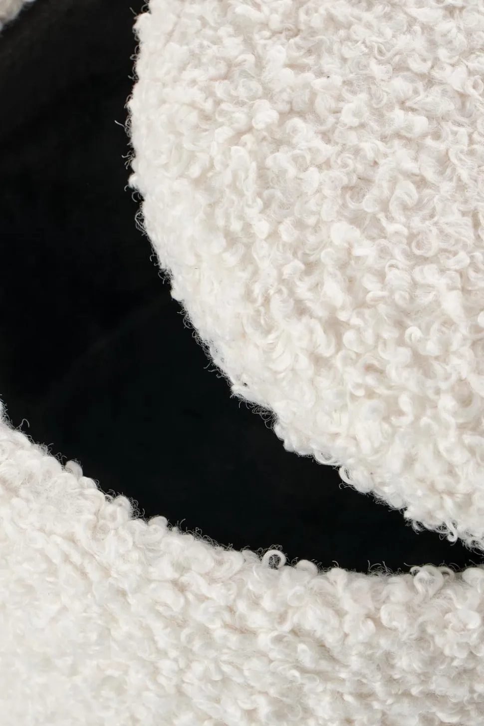 Zestaw 2 puf Nacun kremowe z pojemnikiem